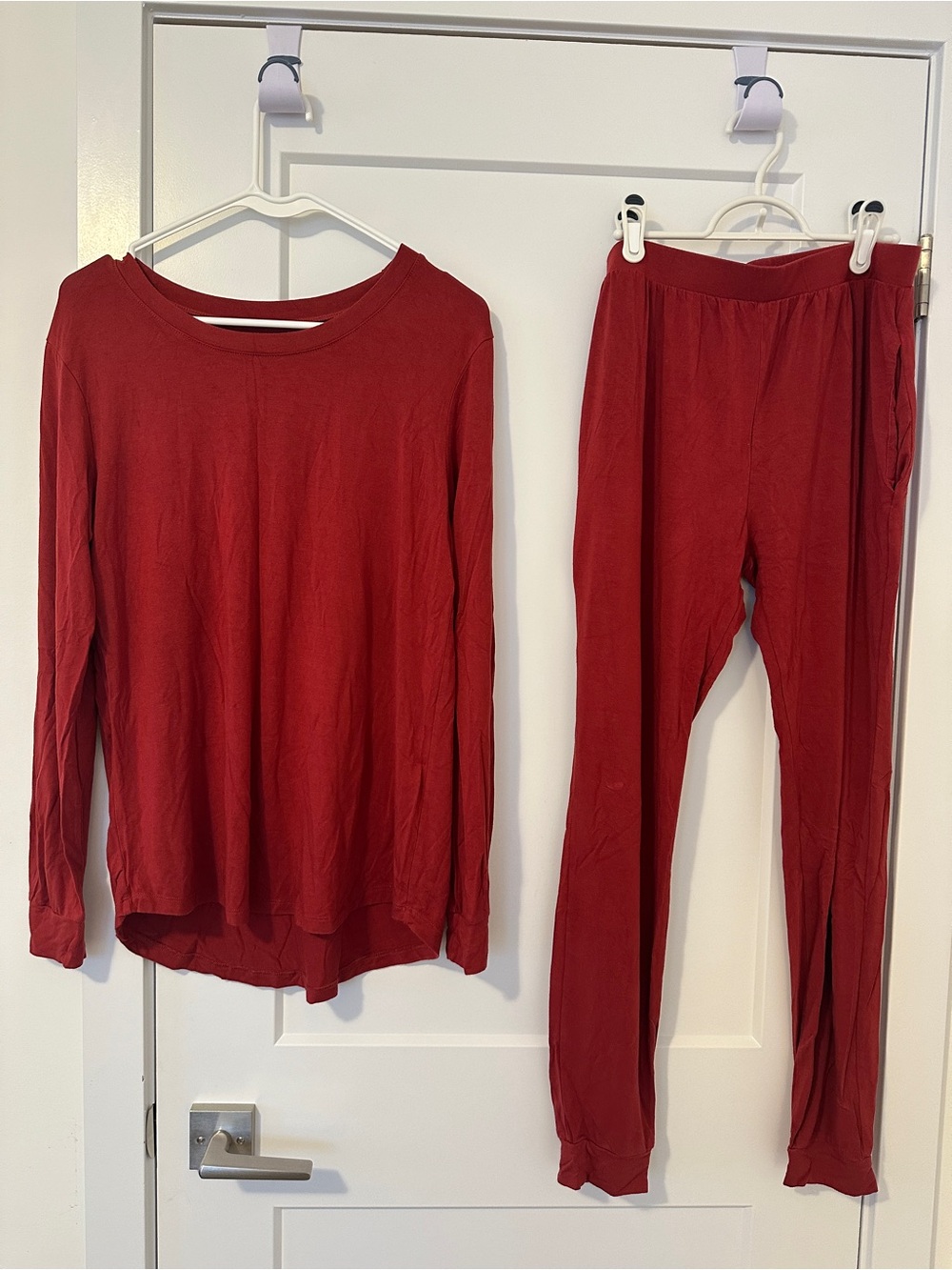 Kyte BABY Ruby Red Women's Long Sleeve Pajama Jogger Set Size Medium